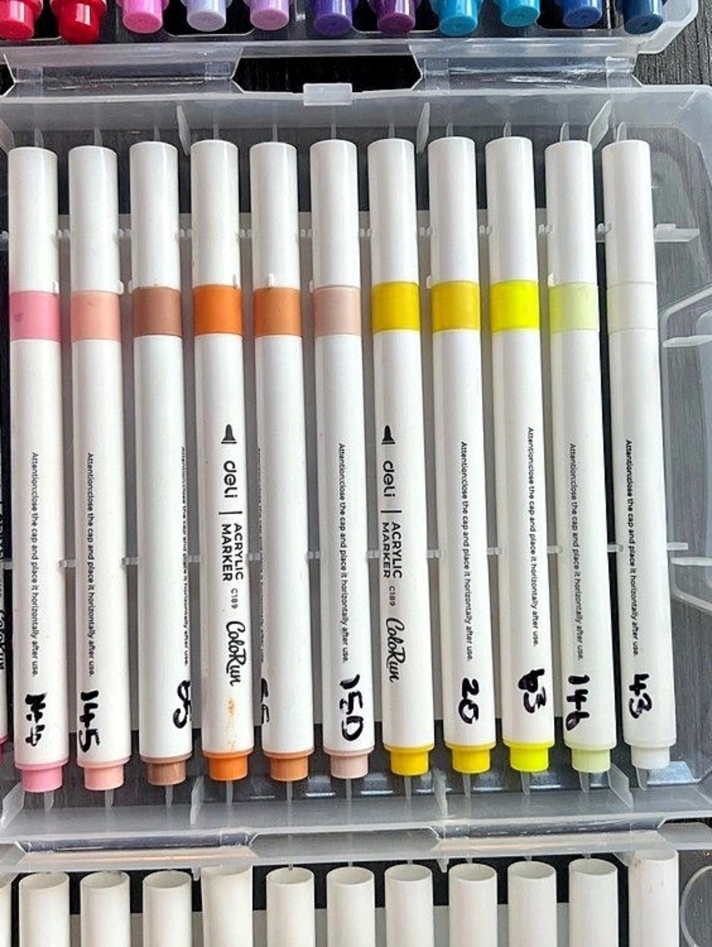 Mixed Colouring Marker Set - Picture 5 of 9